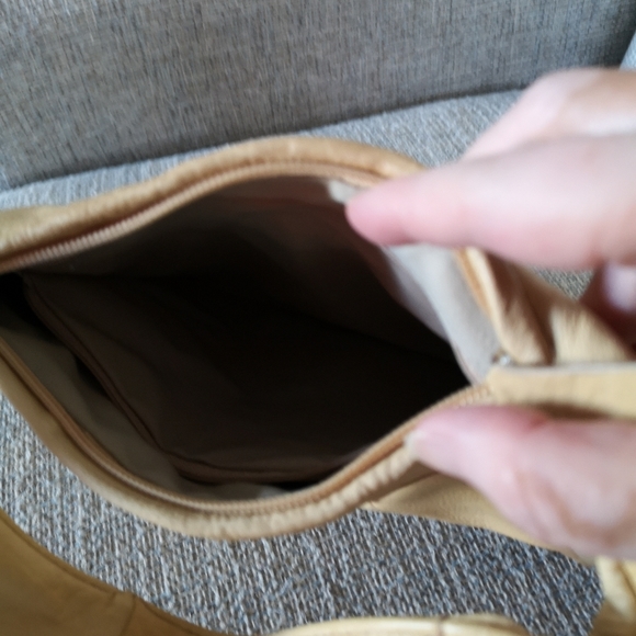 Handbag - Picture 6 of 6